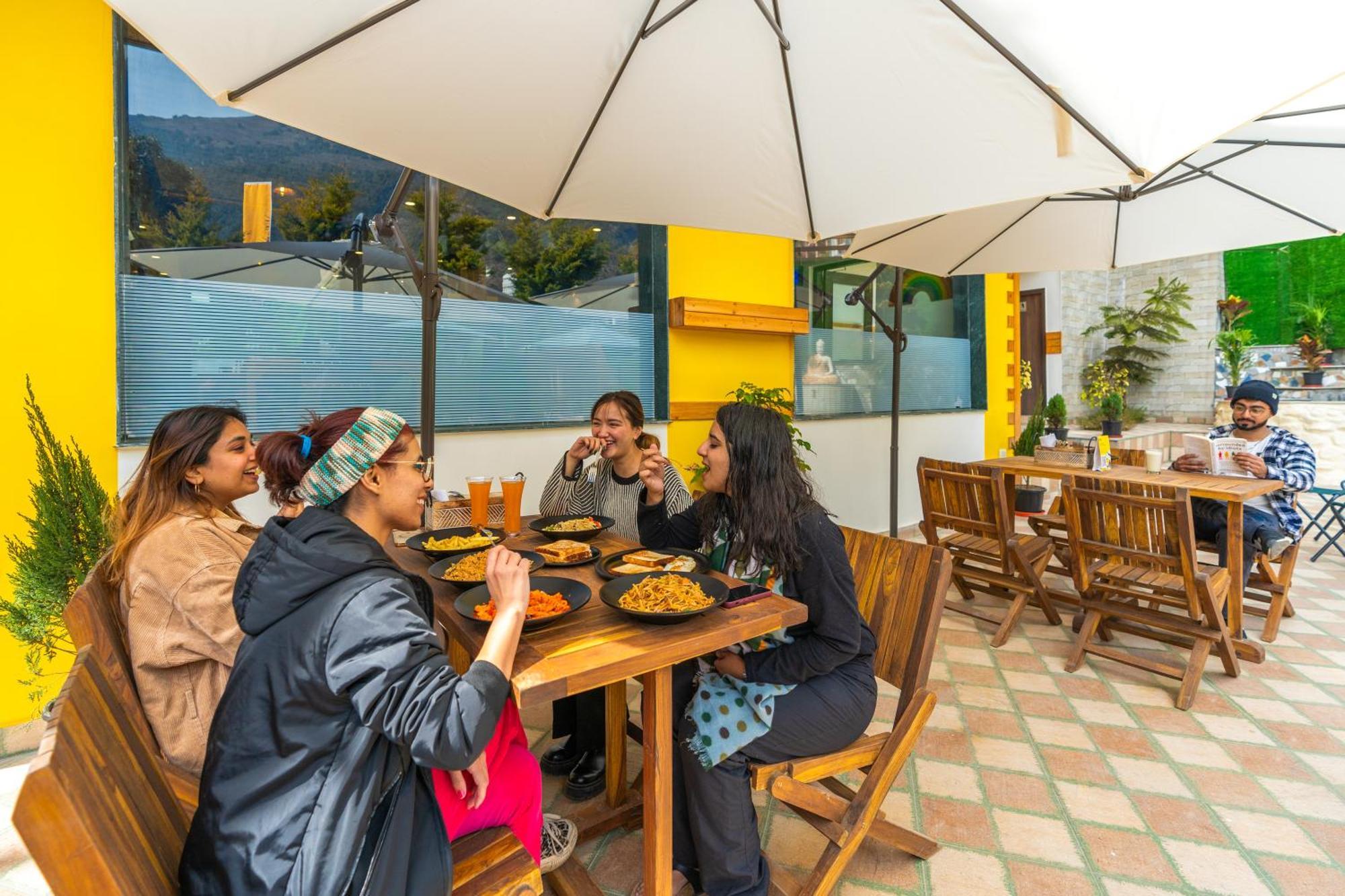 The Hosteller Mcleodganj, Bhagsu McLeod Ganj Exterior photo